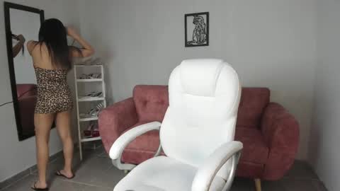 Snapshot of alice23jones chatting on October 2025 04:27:02 PM Alice online show from October 2025 04:27:02 PM