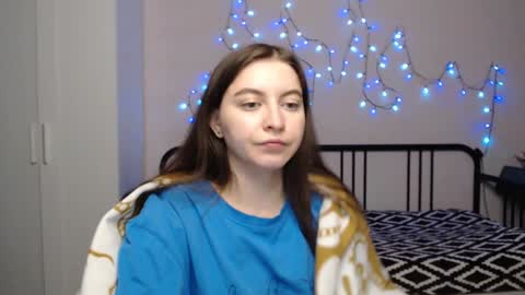 Snapshot of alice_________________________ chatting on January 2025 02:01:01 AM Alice online show from January 2025 02:01:01 AM