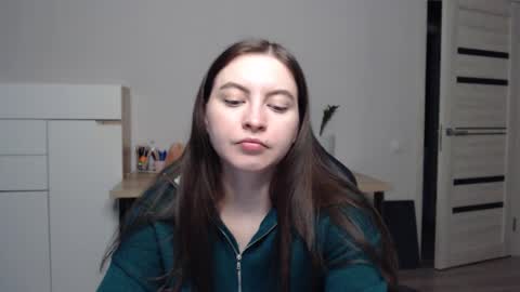 Snapshot of alice_________________________ chatting on February 2025 08:33:02 PM Alice online show from February 2025 08:33:02 PM