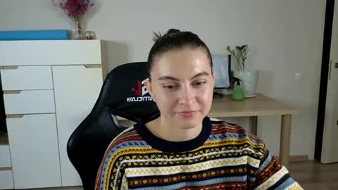 Snapshot of alice_________________________ chatting on October 2025 05:11:02 PM Alice online show from October 2025 05:11:02 PM