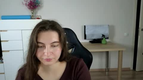 Snapshot of alice_________________________ chatting on October 2025 10:19:01 PM Alice online show from October 2025 10:19:01 PM