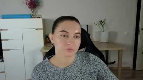 Snapshot of alice_________________________ chatting on October 2025 05:01:01 PM Alice online show from October 2025 05:01:01 PM