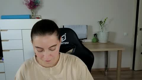 Snapshot of alice_________________________ chatting on October 2025 05:23:02 PM Alice online show from October 2025 05:23:02 PM