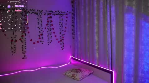 Snapshot of alice___miss chatting on April 2026 07:27:02 PM Alice Miss online show from April 2026 07:27:02 PM