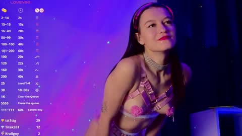 Snapshot of alice__grace_ chatting on December 2024 01:34:02 AM your Alice online show from December 2024 01:34:02 AM