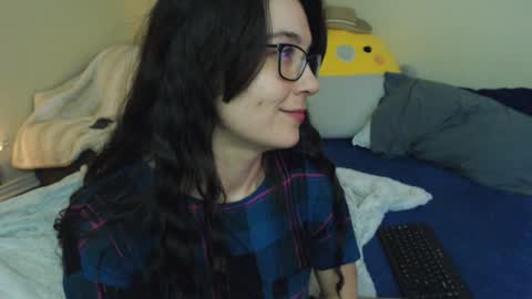 Snapshot of alice_asks chatting on January 2025 06:34:02 AM Alice Asks online show from January 2025 06:34:02 AM