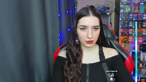 Snapshot of alice_bailey chatting on March 2025 12:22:02 PM Alice online show from March 2025 12:22:02 PM