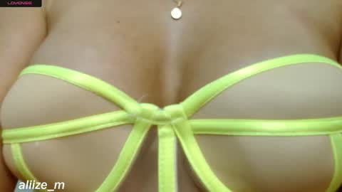 Snapshot of alice_dussan_ chatting on April 2026 09:16:02 PM alice online show from April 2026 09:16:02 PM