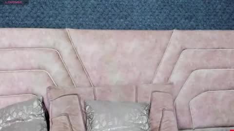 alice foxred online show from January 2026 03:00:01 AM