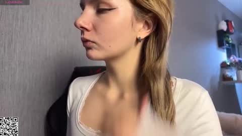 Snapshot of alice_hetfield chatting on October 2025 03:12:02 PM My name is Alice find out about me in the Fansly  online show from October 2025 03:12:02 PM