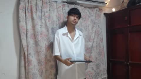 Snapshot of alice_julls chatting on January 2026 07:59:02 PM alice online show from January 2026 07:59:02 PM