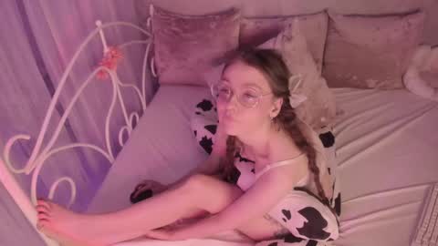 Alice online show from March 2025 05:33:01 PM