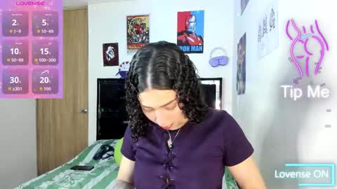 alice and amber online show from November 2025 08:43:02 PM