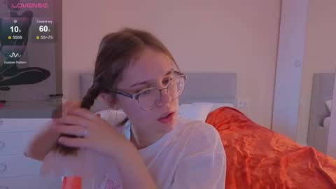 Alice online show from October 2025 02:56:01 AM