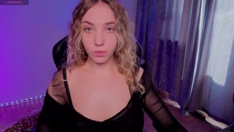 Snapshot of alice_muah chatting on February 2026 05:19:01 AM Alice online show from February 2026 05:19:01 AM