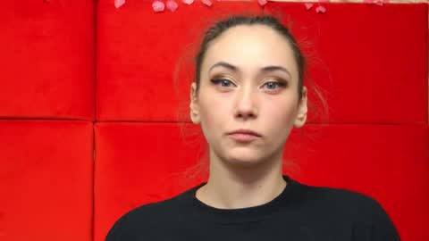 Snapshot of alice_munro chatting on January 2025 08:04:01 PM AliceMunro online show from January 2025 08:04:01 PM