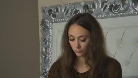 Snapshot of alice_munro chatting on October 2025 03:55:01 PM AliceMunro online show from October 2025 03:55:01 PM