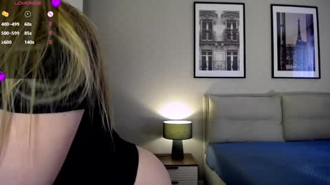 Snapshot of alice_rays_ chatting on May 2026 02:51:02 AM Alice online show from May 2026 02:51:02 AM
