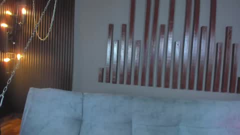 alice_rous21 online show from October 2025 01:53:01 PM