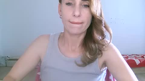 Snapshot of alice_sewx chatting on September 2025 10:49:02 AM Alice Sewx online show from September 2025 10:49:02 AM