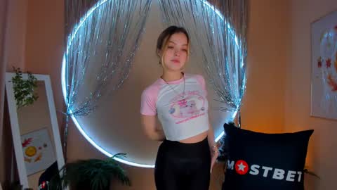 Alice  online show from December 2024 01:45:01 PM