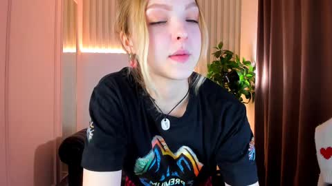 Alice  online show from January 2025 04:18:02 PM