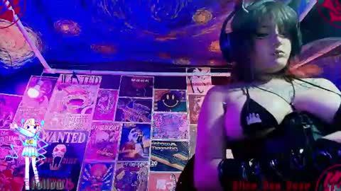 Snapshot of alice_von_rose chatting on June 2026 04:55:01 AM alice_von_rose online show from June 2026 04:55:01 AM