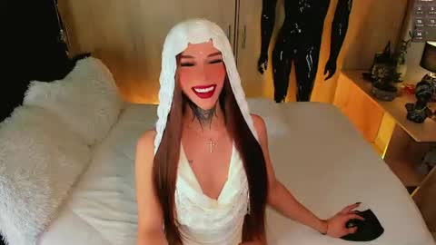Snapshot of alicebby_bigcock19 chatting on July 2026 02:37:01 PM Alice online show from July 2026 02:37:01 PM