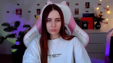 alicecharmy online show from February 2026 02:02:02 PM