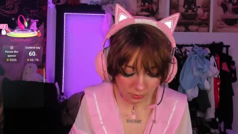 Snapshot of alicedang3r chatting on April 2026 06:47:02 AM Alice online show from April 2026 06:47:02 AM