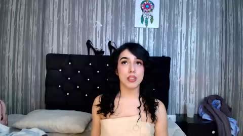 alicee_moonn online show from December 2025 12:17:01 AM