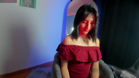 Snapshot of alicee_roos chatting on May 2026 11:13:01 PM Alice online show from May 2026 11:13:01 PM