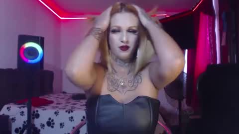 aliceesmiths online show from January 2025 06:03:02 PM