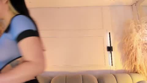 Snapshot of alicehanz_ chatting on June 2026 04:22:02 AM Alice online show from June 2026 04:22:02 AM
