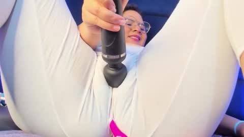 Snapshot of alicehott_05 chatting on March 2026 05:13:02 AM alicehott_05 online show from March 2026 05:13:02 AM