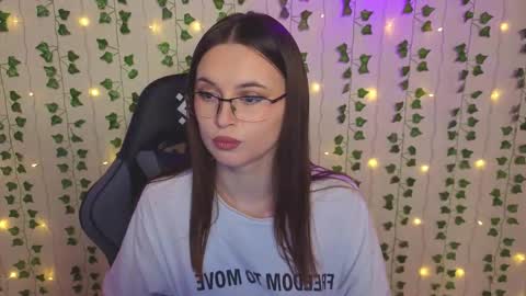 aliceimonta online show from February 2026 04:27:02 PM