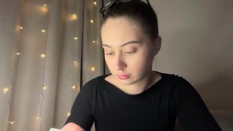 aliceinlustland online show from April 2026 08:06:01 PM