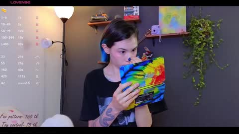 Alice  vacation  online show from February 2025 03:11:02 AM