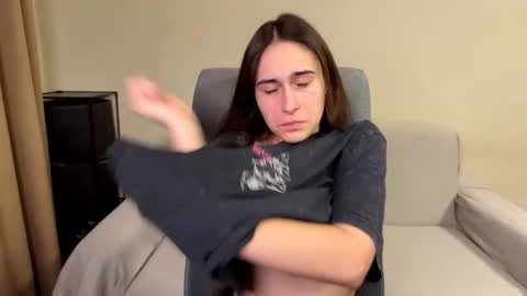 alicekollt online show from March 2026 10:38:01 PM