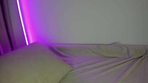 Snapshot of alicelevine chatting on December 2024 08:22:02 AM AliceLevine online show from December 2024 08:22:02 AM