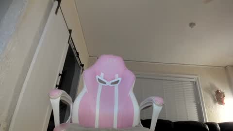 Snapshot of alicelighthouse chatting on December 2024 10:37:02 PM Alice Lighthouse online show from December 2024 10:37:02 PM