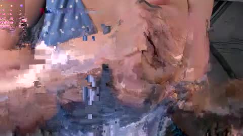 Snapshot of alicelu_ chatting on March 2026 06:50:02 AM Elle online show from March 2026 06:50:02 AM