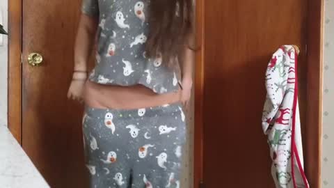 Alice Rivers ---- Enter my public Discord-  online show from December 2024 01:40:01 PM