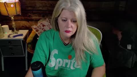 Alices Curiosity online show from December 2024 02:53:02 AM