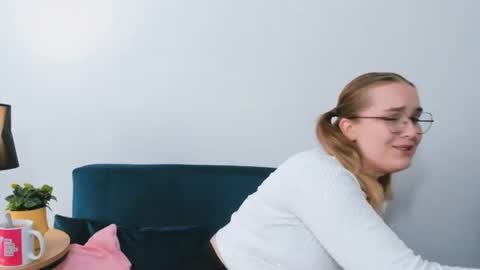 Snapshot of alicesensitive chatting on September 2025 01:15:02 PM alicesensitive online show from September 2025 01:15:02 PM