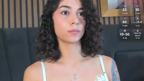 Alicestevens online show from October 2025 01:29:01 PM