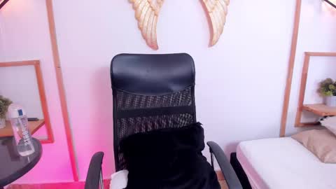 Alice online show from September 2025 04:12:02 AM