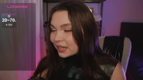 Snapshot of alicesweetlove chatting on February 2025 08:22:01 PM Alice online show from February 2025 08:22:01 PM