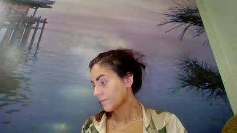 Snapshot of alicetailorrr chatting on July 2026 08:33:02 PM AliceTailorrr online show from July 2026 08:33:02 PM