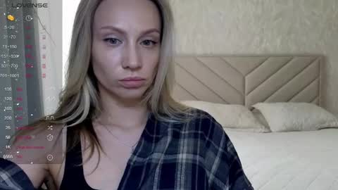 Snapshot of alicewonders_ chatting on April 2026 07:33:01 AM Alice online show from April 2026 07:33:01 AM
